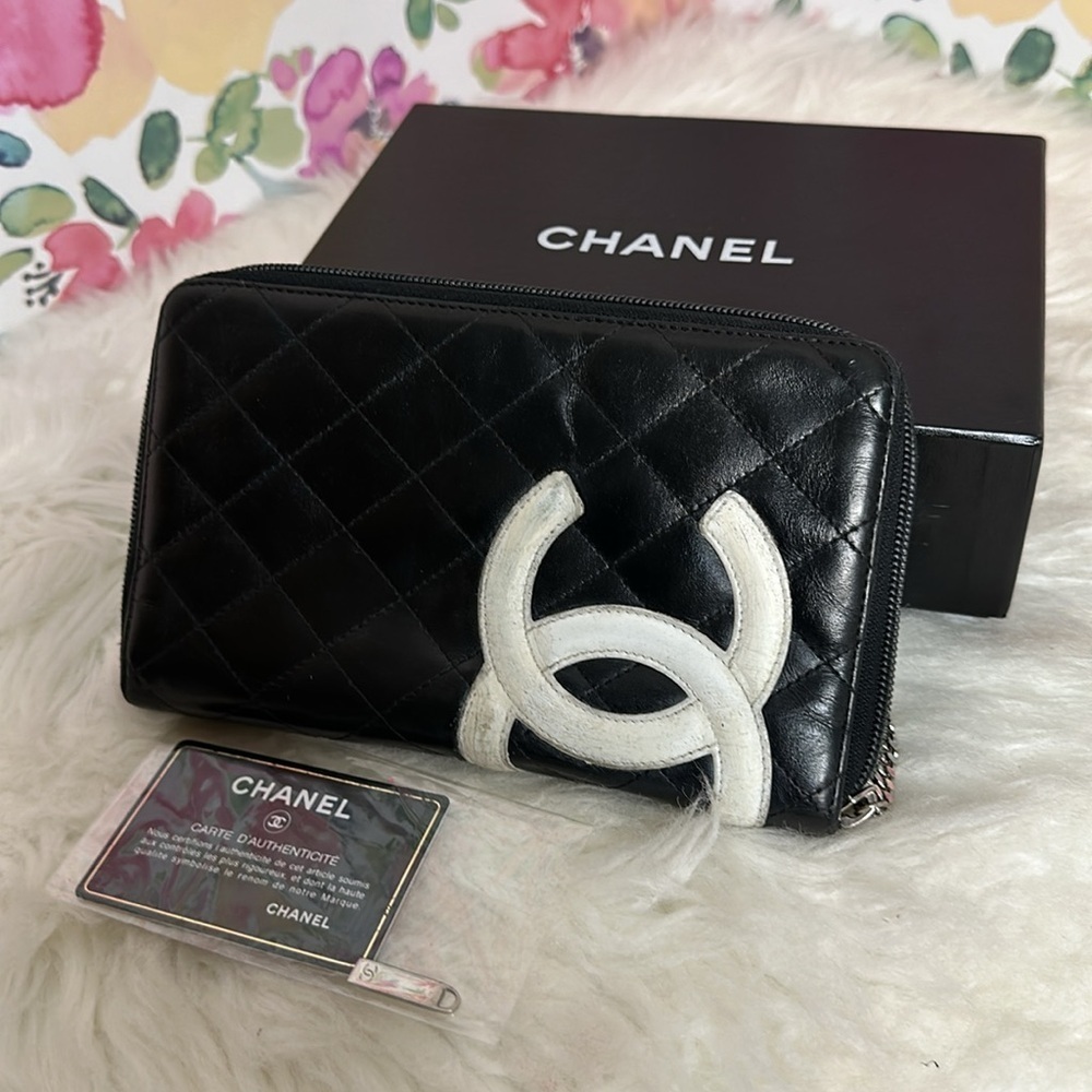💯Authentic Calfskin Cambon Zip Around Organizer Wallet Black White 🍀